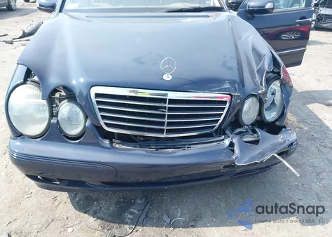 2001 Mercedes-Benz E 320 from USA, damaged, VIN WDBJF65J01B241472